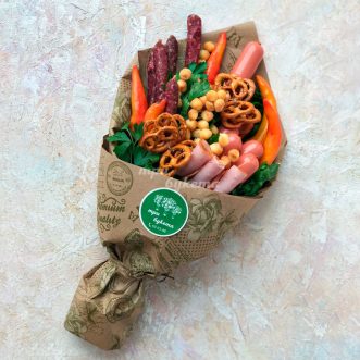 Букет сырных шариков и колбасок Букет сырных шариков и колбасок